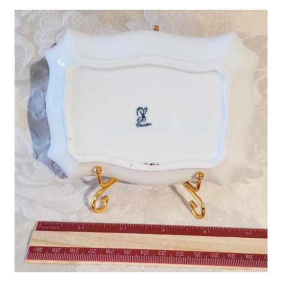 Vintage Dresden Trinket Ring Dish – Limoges Style with Gold Gilding - Picture 4 of 4